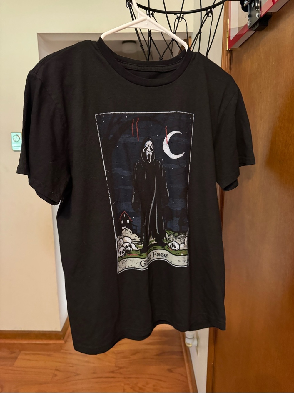 Black Graphic Women's Short-Sleeve Tee with Horror Mask Motif